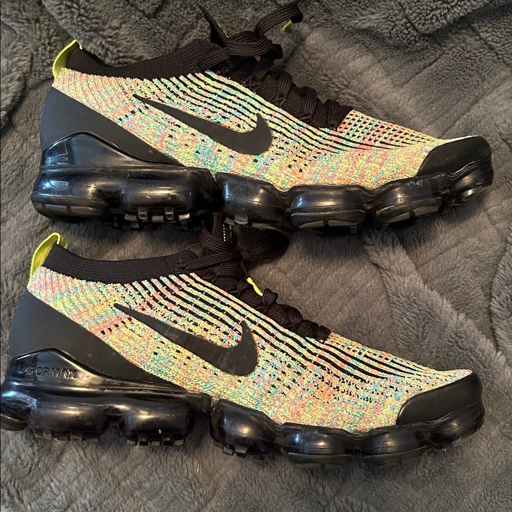 Nike Air Vapormax Flyknit Multicolor Knit Women’s Sneakers size 10.5 - Picture 6 of 9